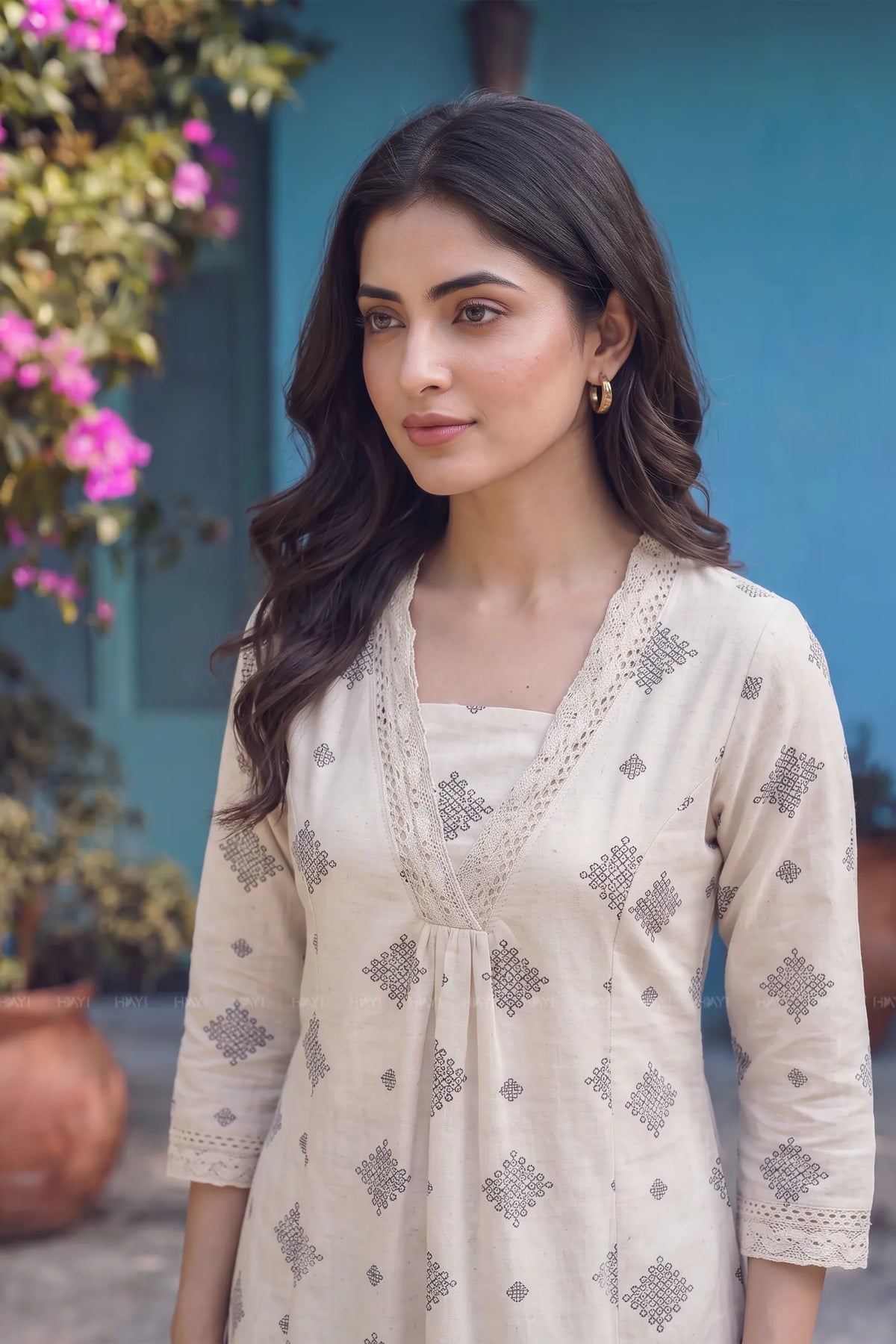 Chuzhi Oviyam Off-White Printed Cotton Flax A-Line Kurta