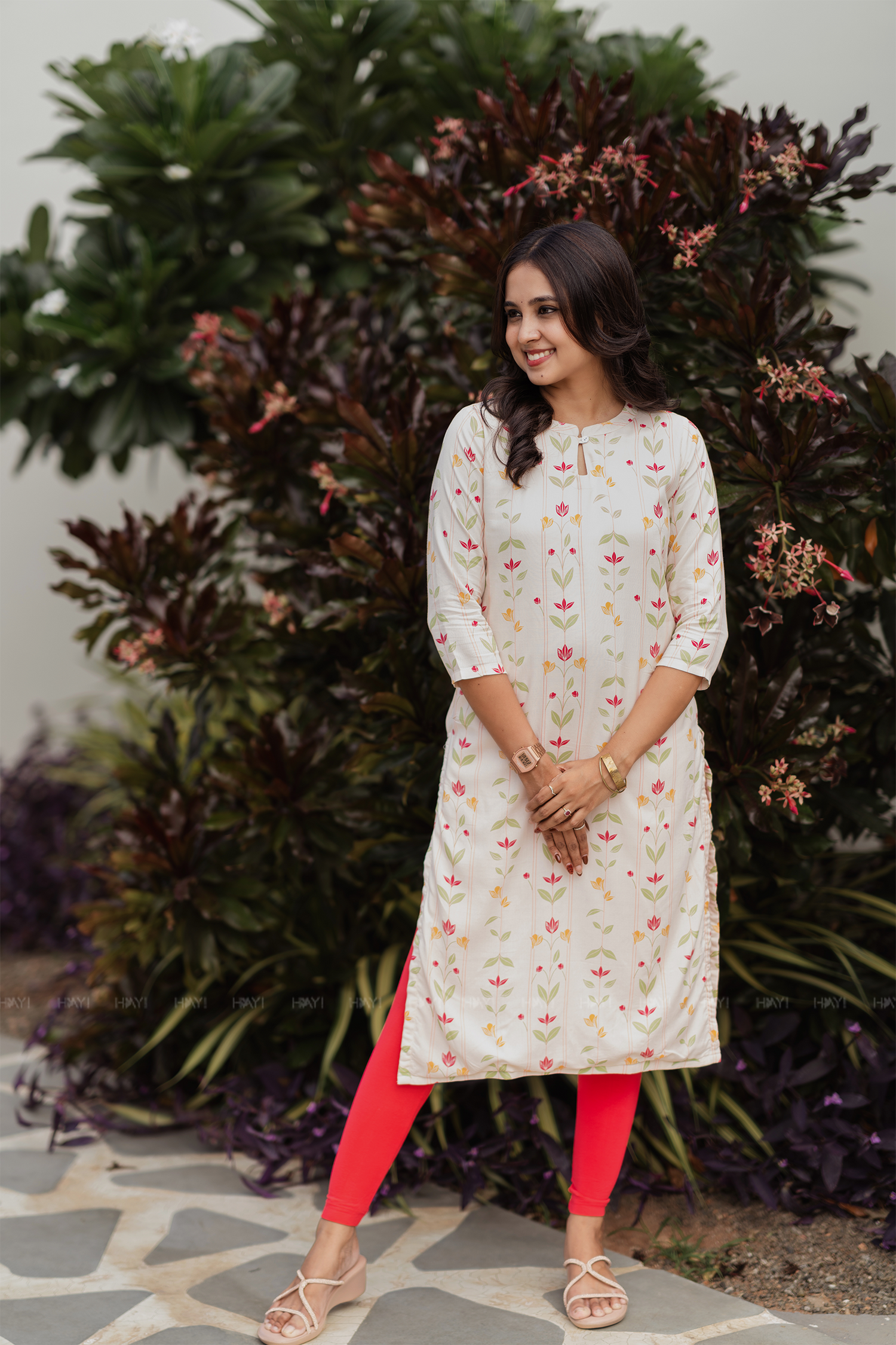 Petal Poetry Off-White Printed Viscose Basic Kurta