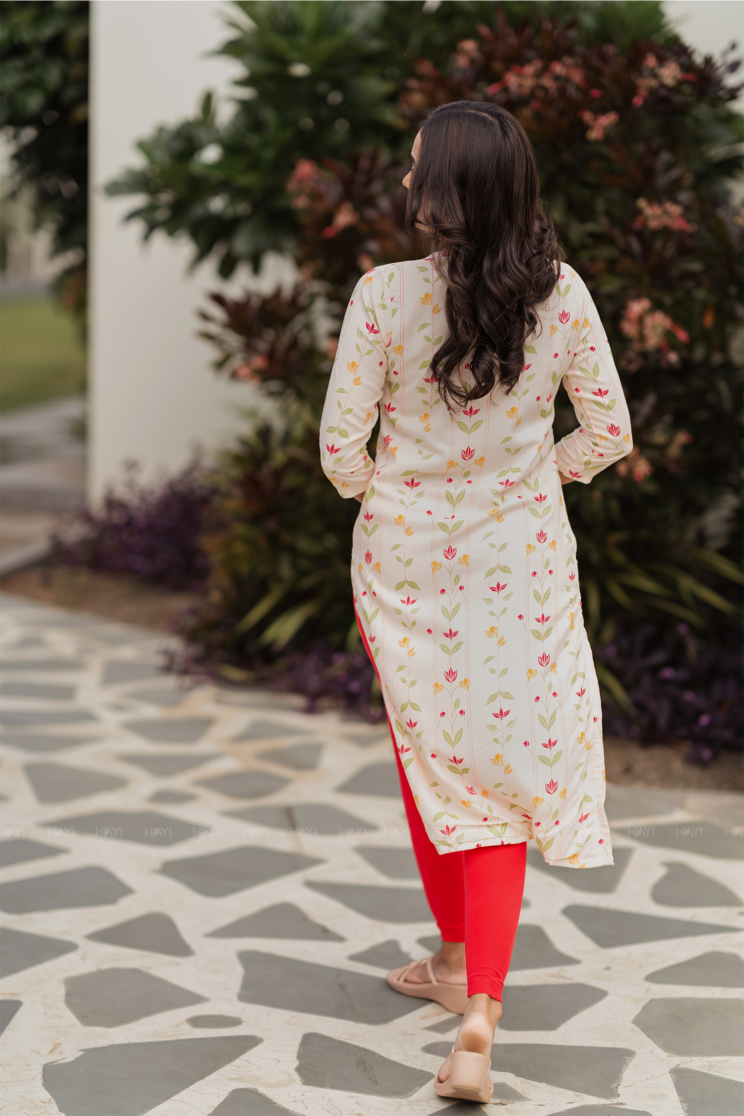 Petal Poetry Off-White Printed Viscose Basic Kurta