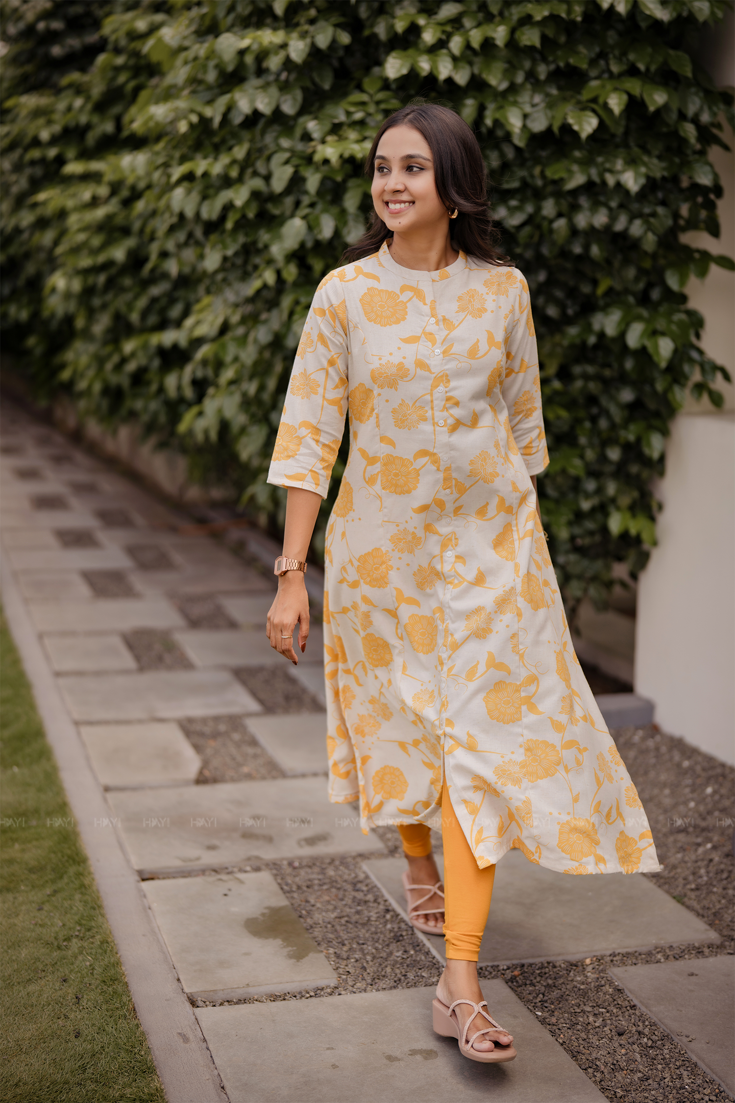 Sunvine Bloom Off White Viscose Printed A-Line Outfit