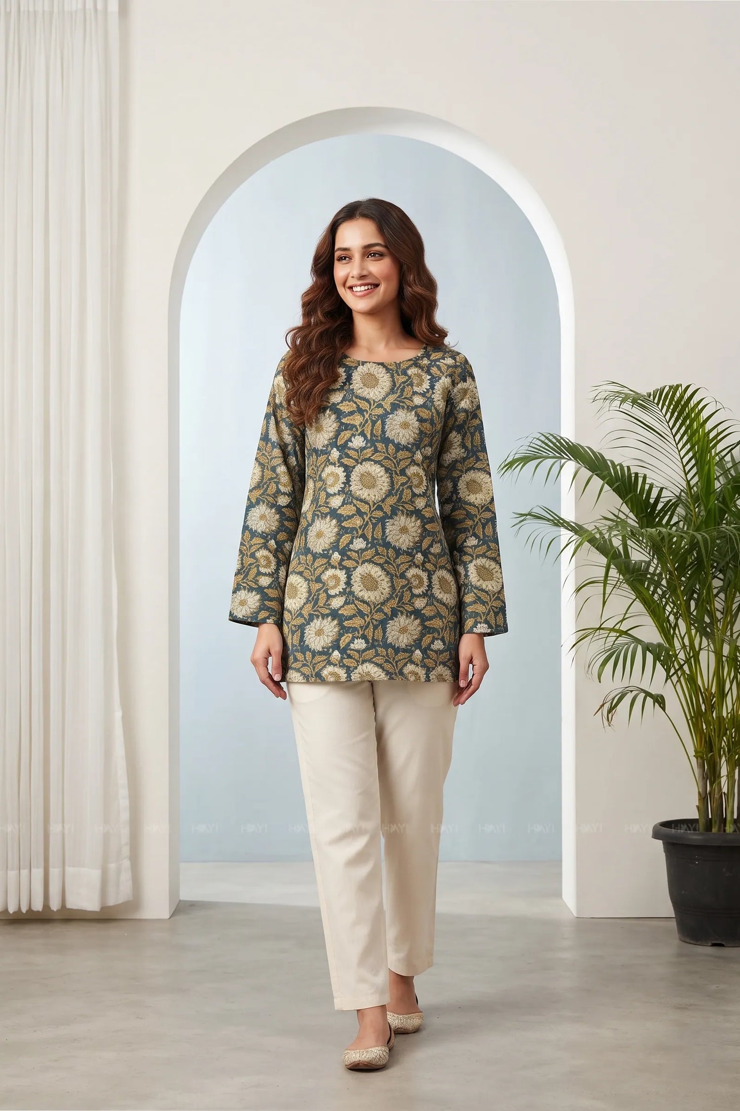 Daisy Dusk Printed Short Kurta