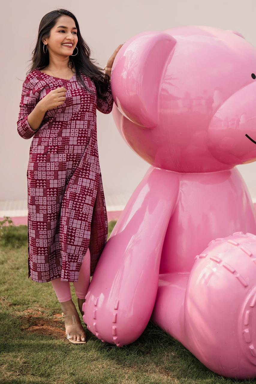 Plum Grid Maroon Viscose Kurta with Curved V-Neck &amp; 3/4 Sleeves