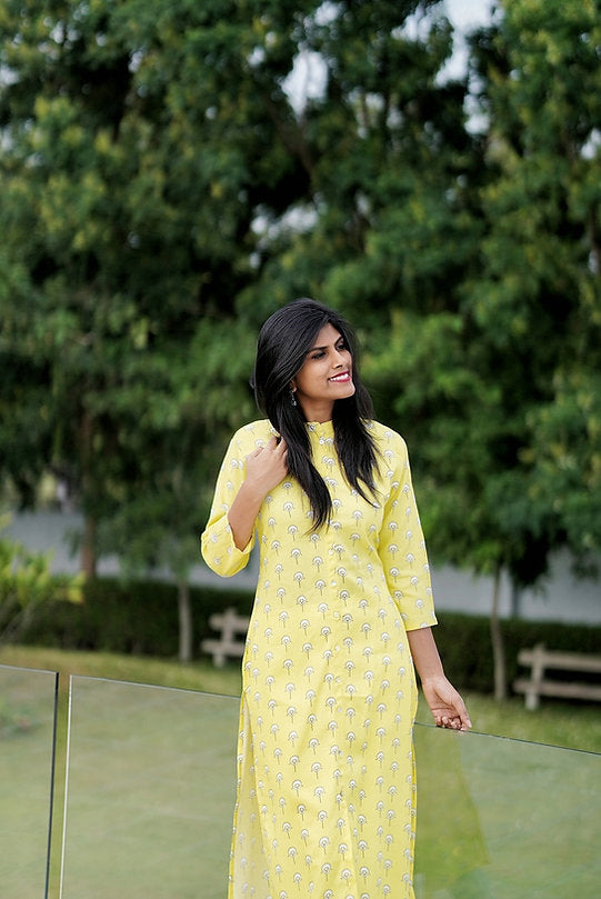 WHITE MOTIF KURTI