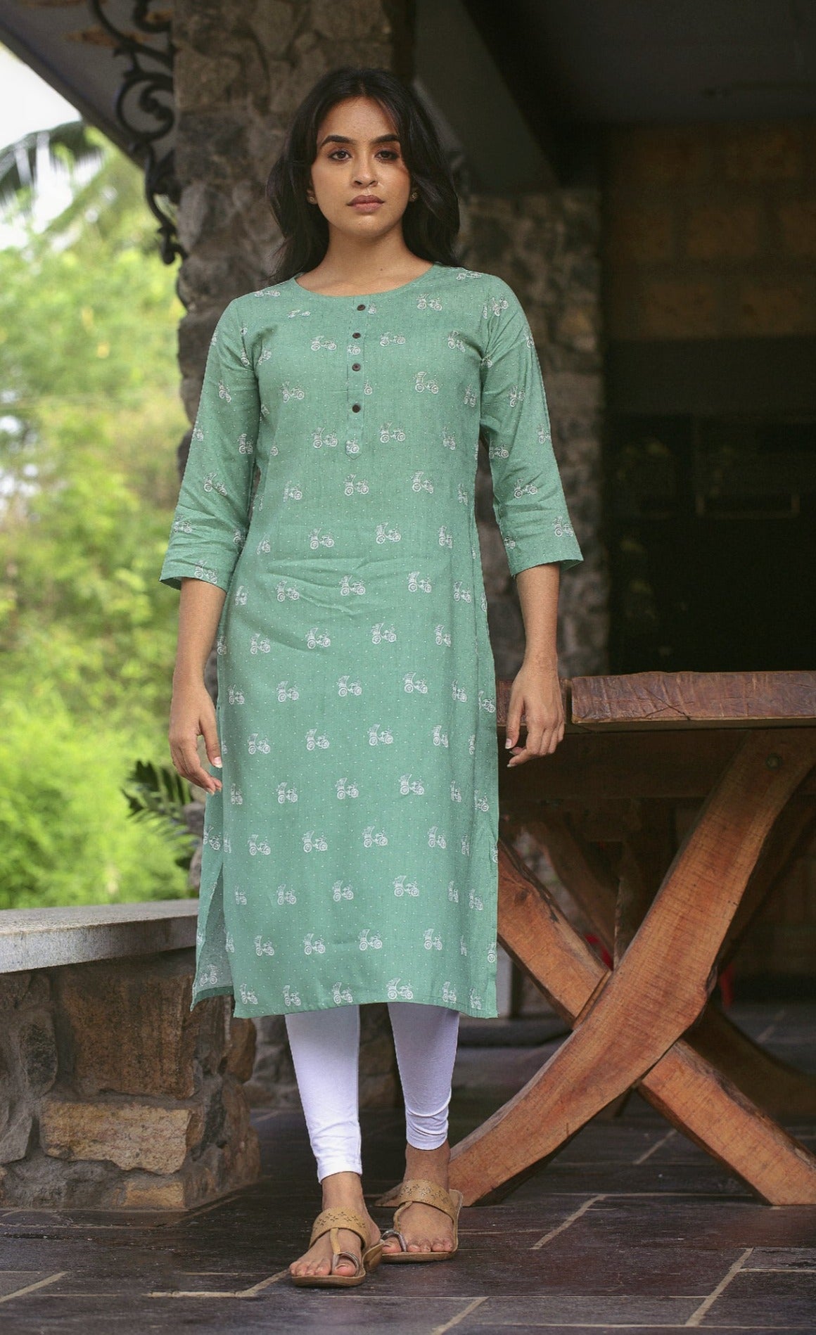 Vintage Rickshaw Kurti